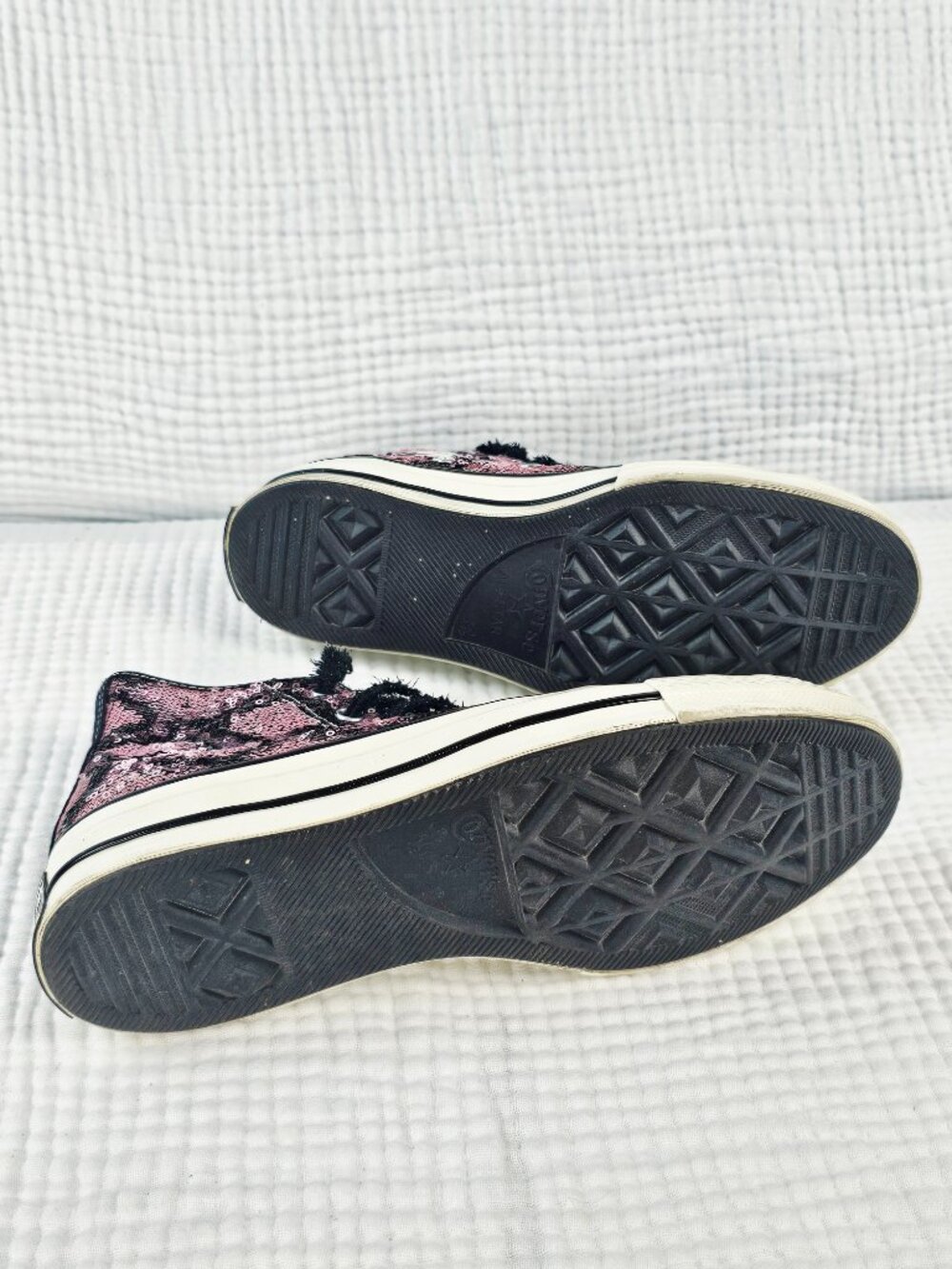 Converse Chuck 70 High Top Pink & Black Sequin Snakeskin - Women's 8.5/Men's 6.5 - Picture 6 of 6